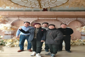 女兒是牽掛，山東大姐跑車進(jìn)京的大理想